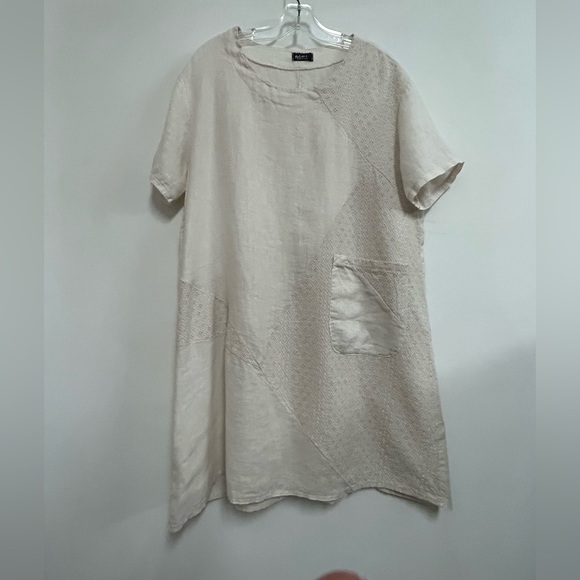 M for Bolide Linen Dress with Crochet Detail - Picture 2 of 12